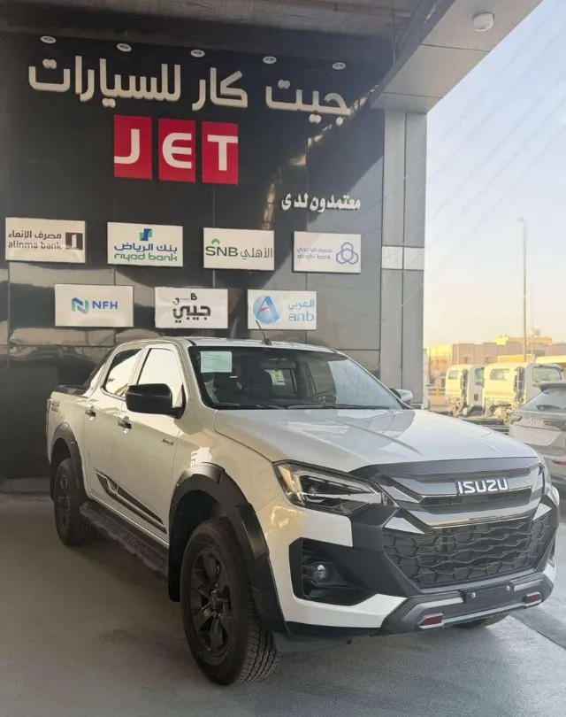 ايسوزو · دي ماكس 2025 للبيع في المدينة المنورة