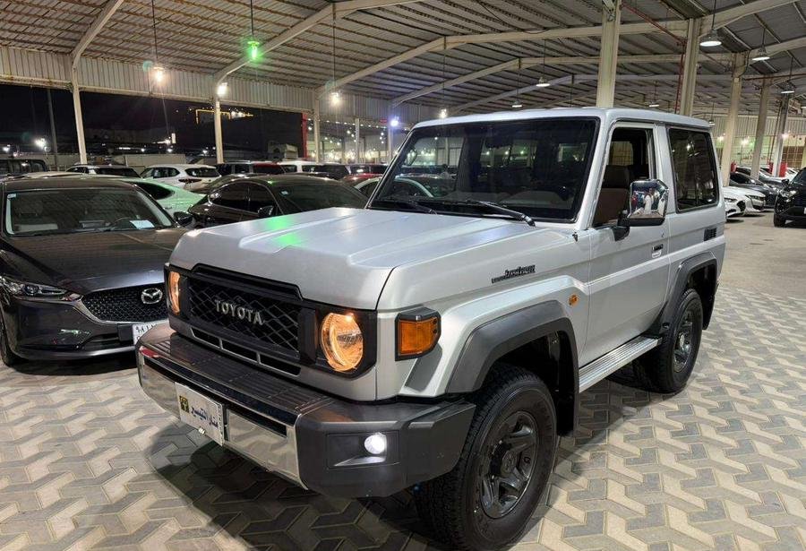 لاندكروزر جيب ربع VXR3DR موديل 2025