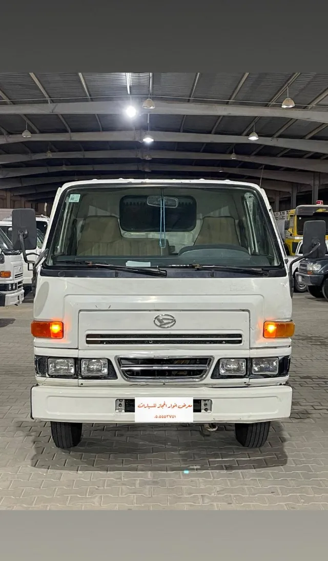 قلاب دايهاتسو 2001 ديزل مكيف