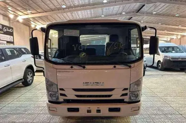 ايسوزو · اسندر 2025 للبيع في الرياض — ممشى 0 كم