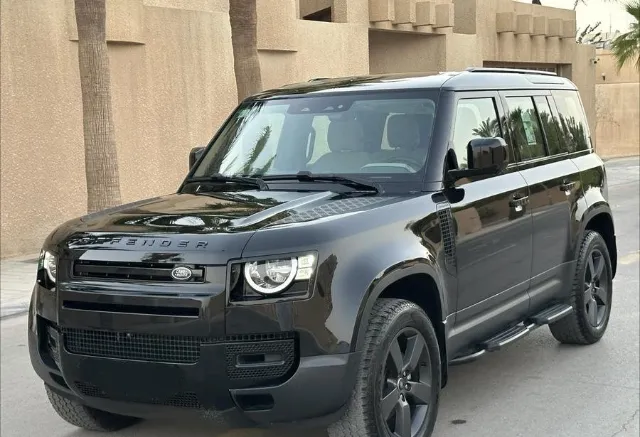 لاند روفر · ديفندر 2024 للبيع في الرياض — ممشى 60,000 كم