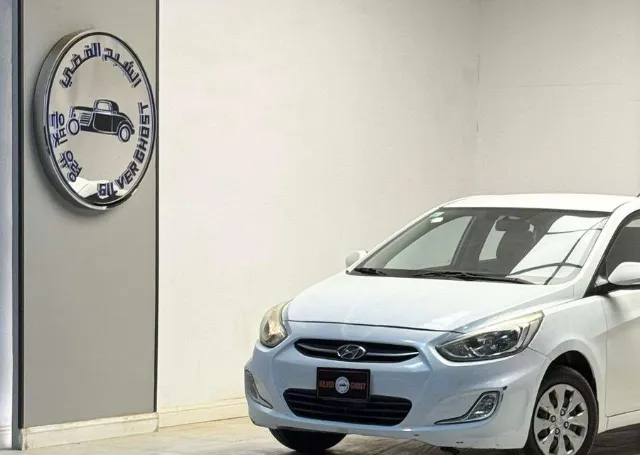هيونداي · اكسنت 2016 للبيع في الرياض — ممشى 275,000 كم