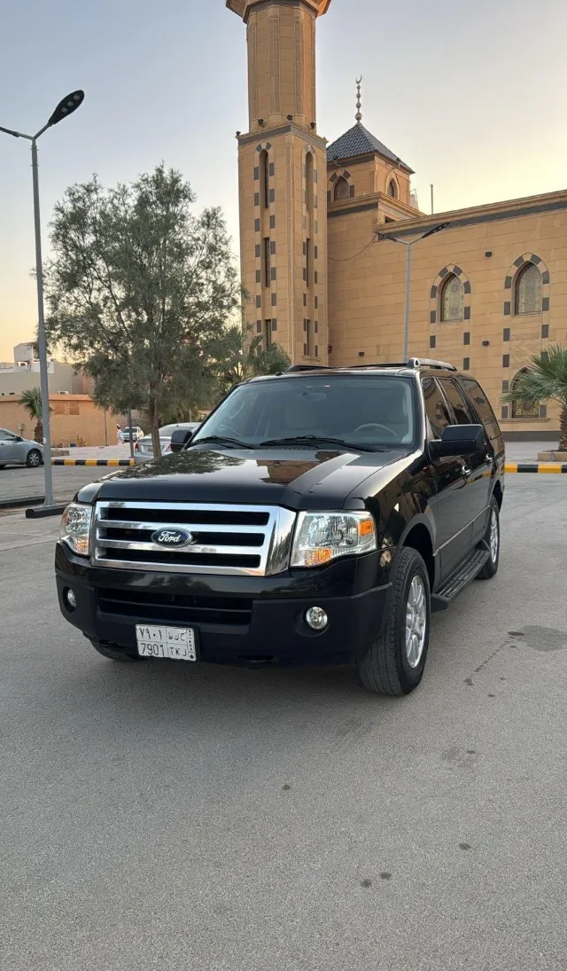 فورد · اكسبديشن 2014 للتنازل في الرياض — ممشى 112,000 كم