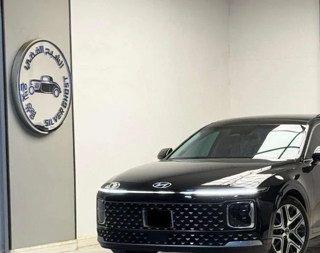 هيونداي ازيرا 2025 للبيع في الرياض — ممشى 5,000 كم