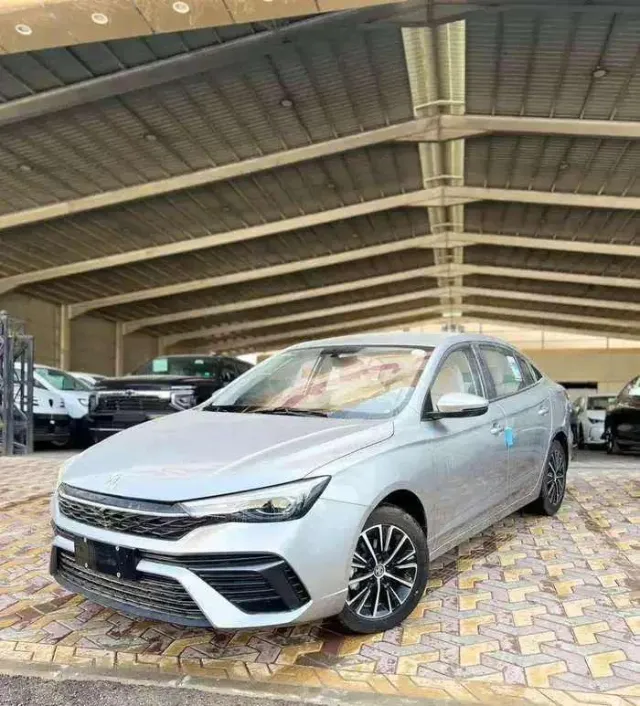 ام جي 5 STANDARD 2025 للبيع في الرياض — ممشى 0 كم