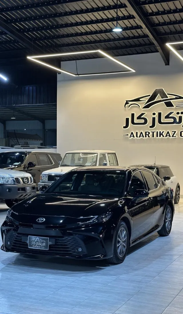 تويوتا · كامري STANDARD 2026 للبيع في بريدة — ممشى 35,000 كم