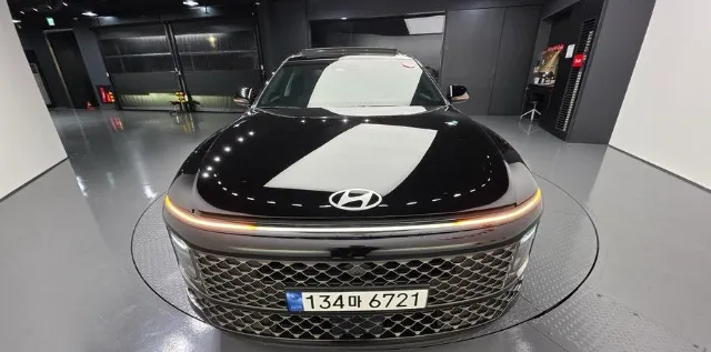 هيونداي · ازيرا 2023 للبيع في جدة — ممشى 13,500 كم