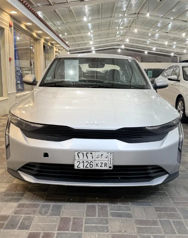 كيا · كي 3 STANDARD 2024 للبيع في الدمام — ممشى 31,000 كم