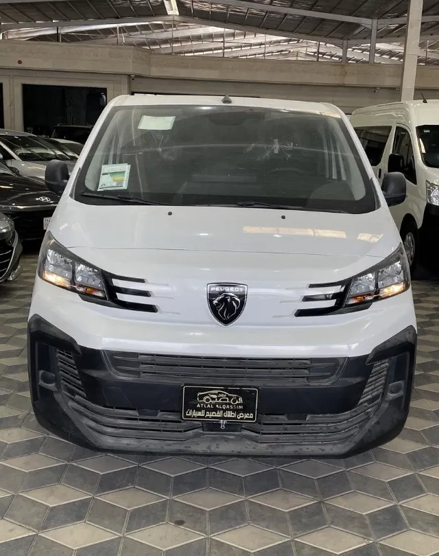 بيجو اكسبيرت STANDARD 2025 للبيع في الرياض