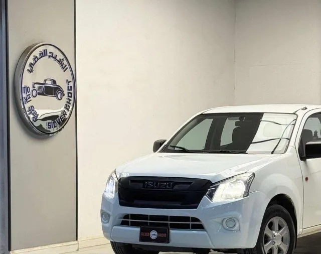 ايسوزو · دي ماكس 2022 للبيع في الرياض — ممشى 82,000 كم