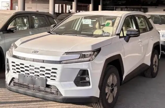 تويوتا · راف فور STANDARD 2026 للبيع في الخبر — ممشى 0 كم