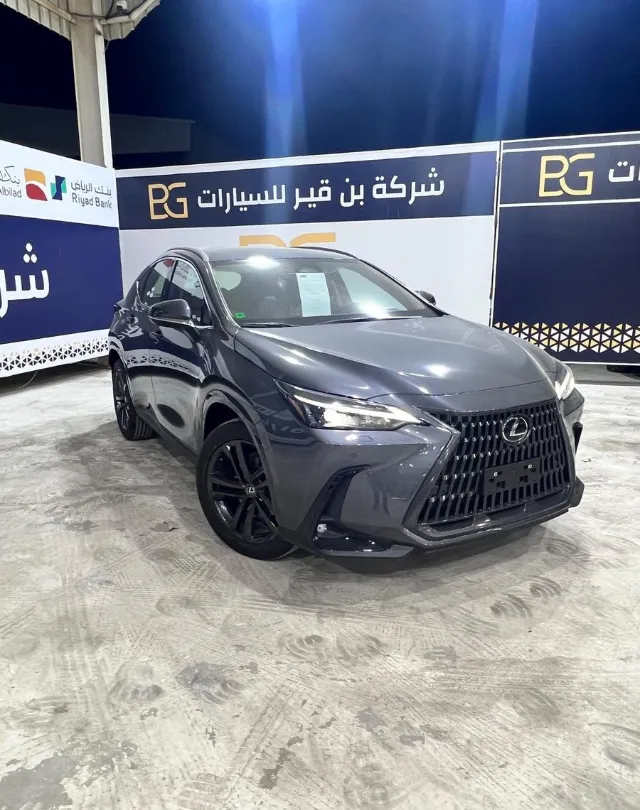 لكزس · ان اكس 2025 للبيع في الدمام