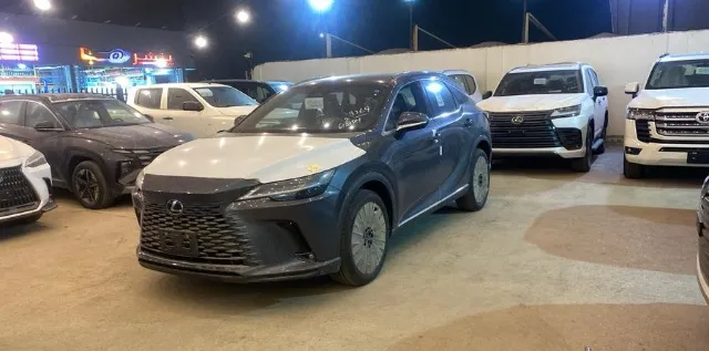لكزس · ار اكس للبيع في بريدة — ممشى 350 كم