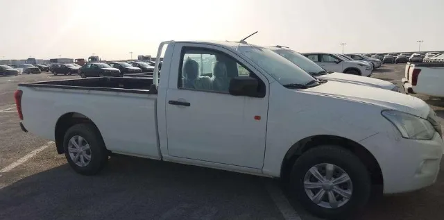 ايسوزو · دي ماكس 2025 للبيع في جدة