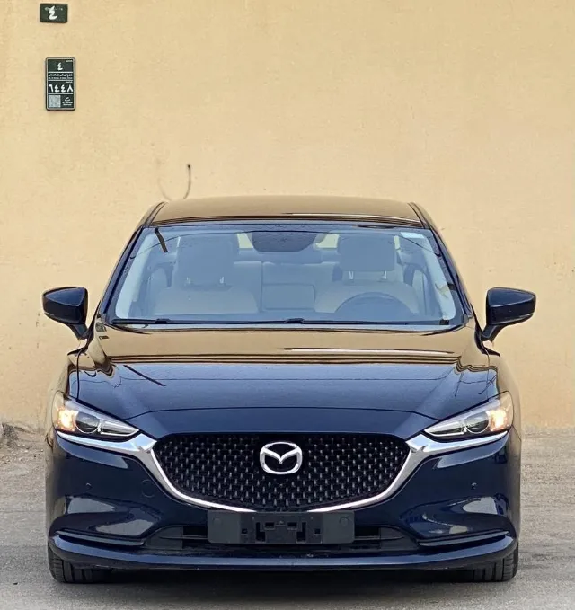 مازدا 6 STANDARD 2023 للبيع في الرياض — ممشى 72,000 كم
