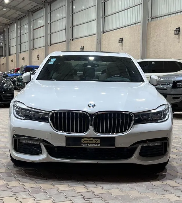 بي ام دبليو · الفئة السابعة 2019 للبيع في الرياض — ممشى 64,000 كم