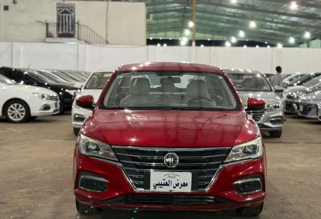 ام جي 5 STANDARD 2022 للبيع في جدة — ممشى 65,000 كم
