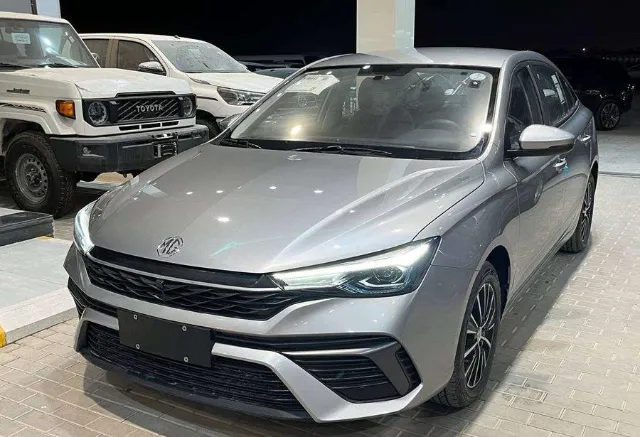 ام جي 5 STANDARD 2025 للبيع في أبها — ممشى 16 كم