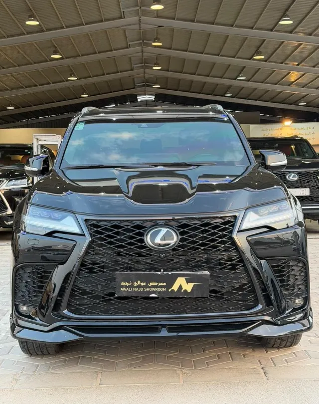 لكزس · ال اكس 600 2022 للبيع في الرياض — ممشى 140,000 كم