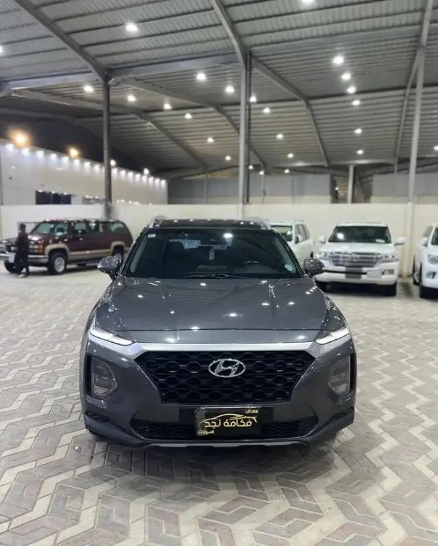 هيونداي · سنتافي 2019 للبيع في الرياض — ممشى 144,000 كم