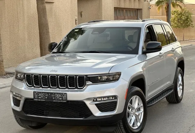 جيب · جراند شيروكي 2025 للبيع في الرياض — ممشى 7,000 كم