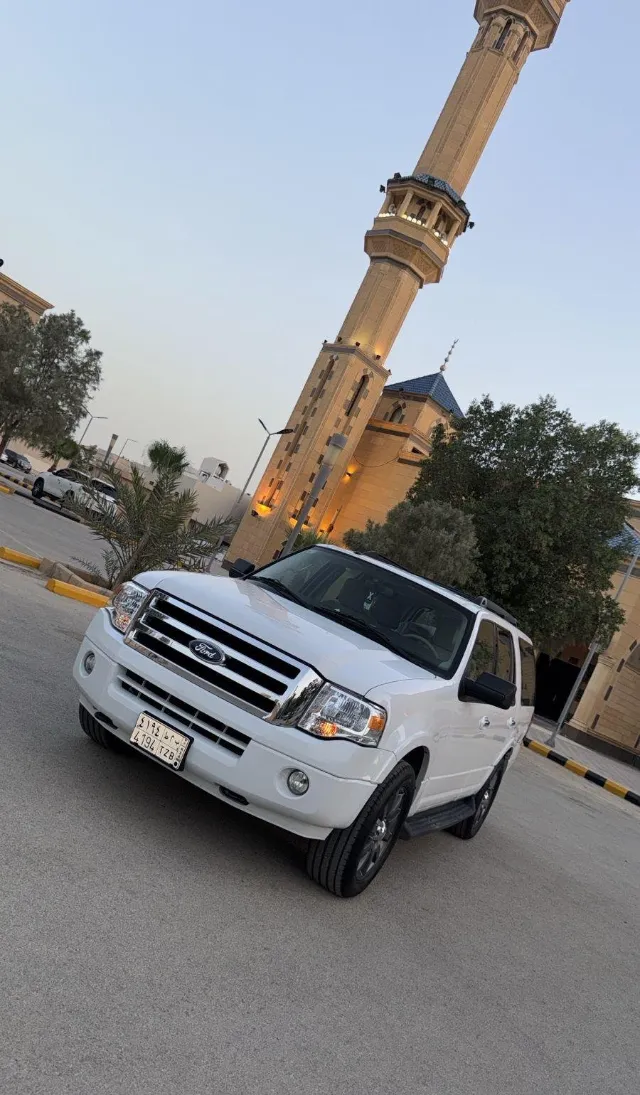 فورد · اكسبديشن 2012 للتنازل في الرياض — ممشى 80,000 كم