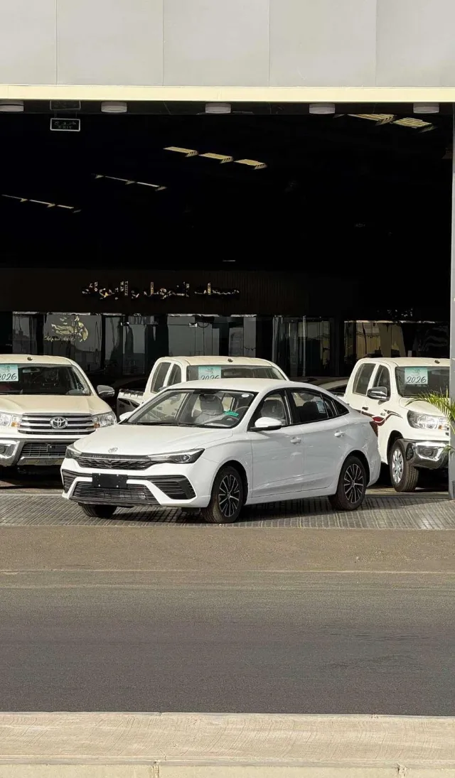 ام جي 5 STANDARD 2025 للبيع في الرياض — ممشى 0 كم