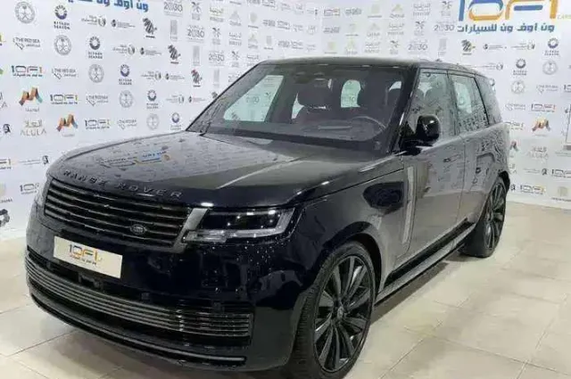 رينج روفر 2023 للبيع في الرياض — ممشى 33,000 كم