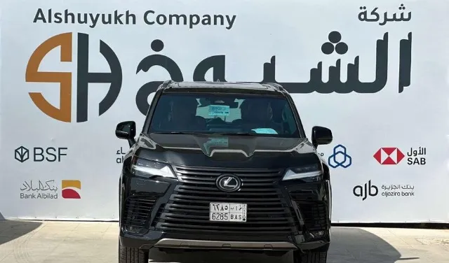 لكزس · ال اكس 600 2025 للبيع في الرياض — ممشى 83,000 كم