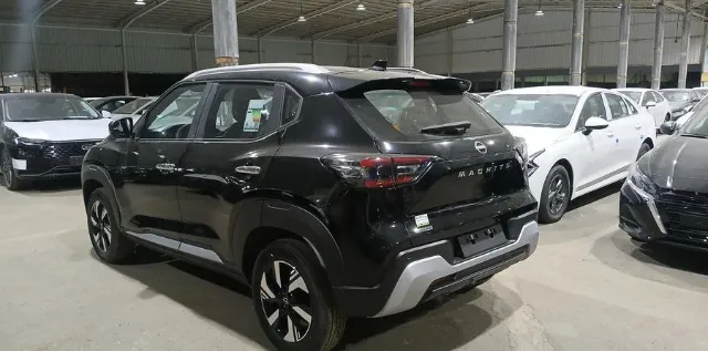 نيسان · ماجنايت 2025 للبيع في أبها