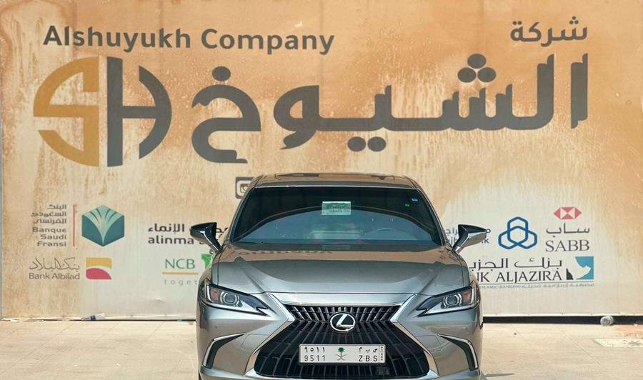 لكزس ES250 موديل 2025 سعودي