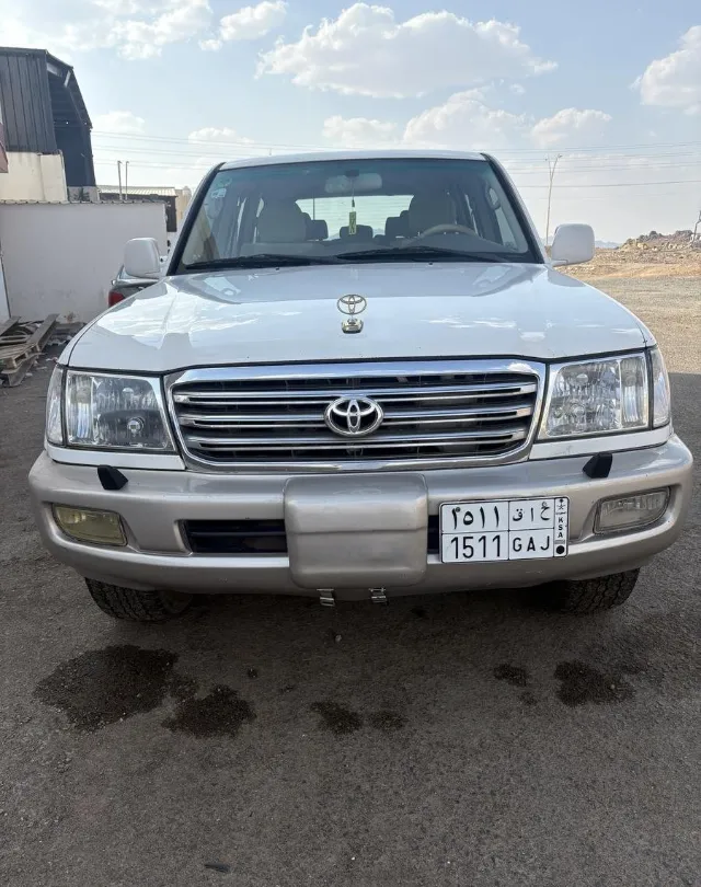 تويوتا لاندكروزر 2005 للبيع في حائل — ممشى 650,000 كم