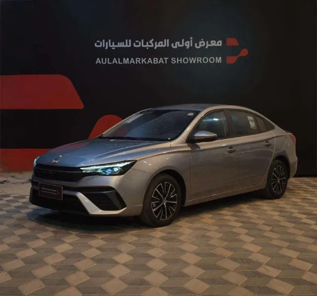 ام جي ام جي 5 STANDARD 2025 للبيع في الرياض
