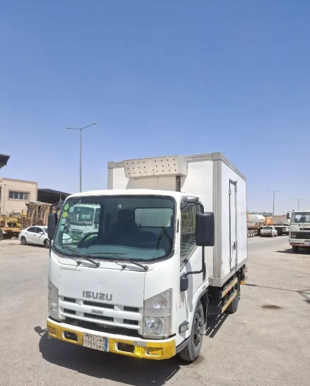 ايسوزو · اسندر 2014 للبيع في الرياض — ممشى 13,000 كم