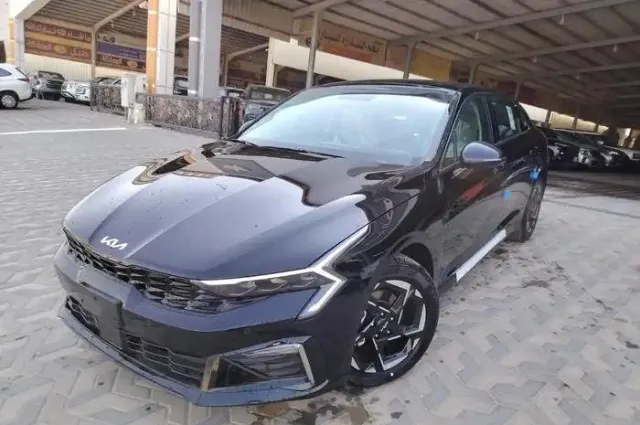 كيا · كي 5 STANDARD 2027 للبيع في الدمام