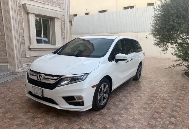 هوندا · أوديسي 2018 للبيع في الدمام — ممشى 239,000 كم
