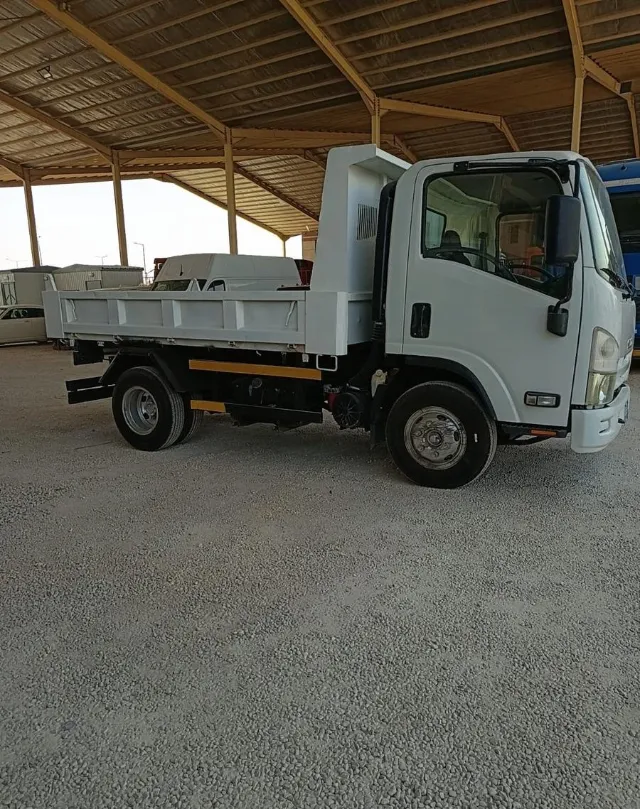 ايسوزو اسندر 2010 للبيع في الرياض — ممشى 230,000 كم