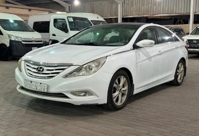 هيونداي · سوناتا 2011 للبيع في الدمام — ممشى 270,000 كم
