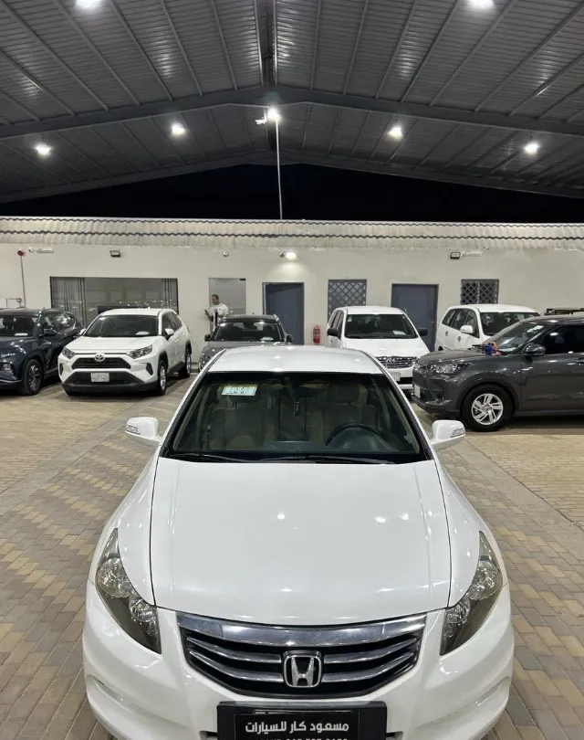 هوندا · أكورد 2012 للبيع في الرياض — ممشى 318,000 كم