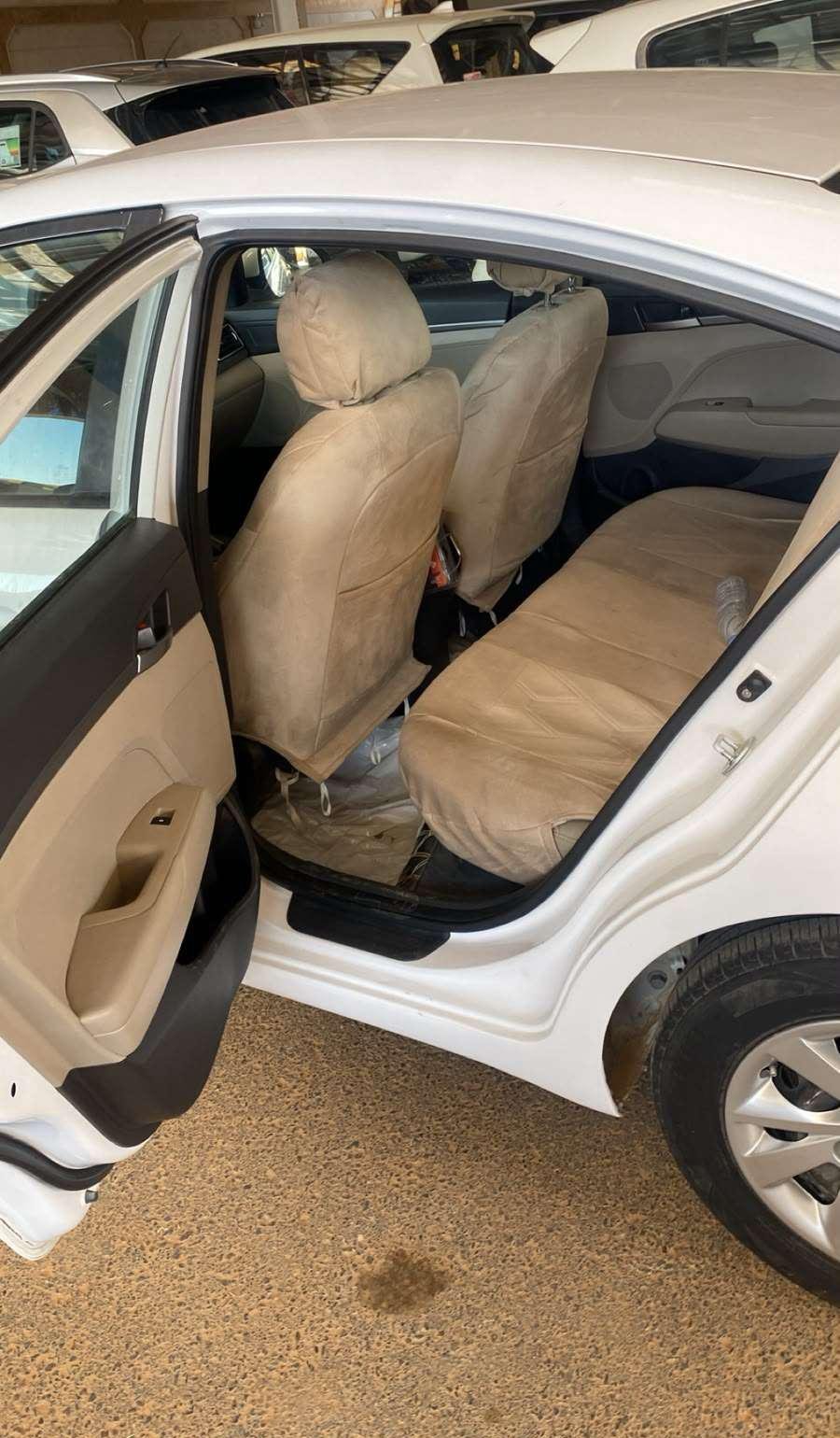 هيونداي الانترا