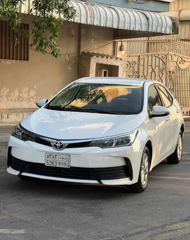 تويوتا · كورولا 2018 للبيع في الأحساء — ممشى 88,000 كم