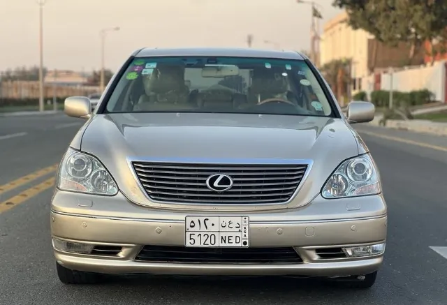 لكزس · ال اس 2006 للبيع في جدة — ممشى 360,000 ميل