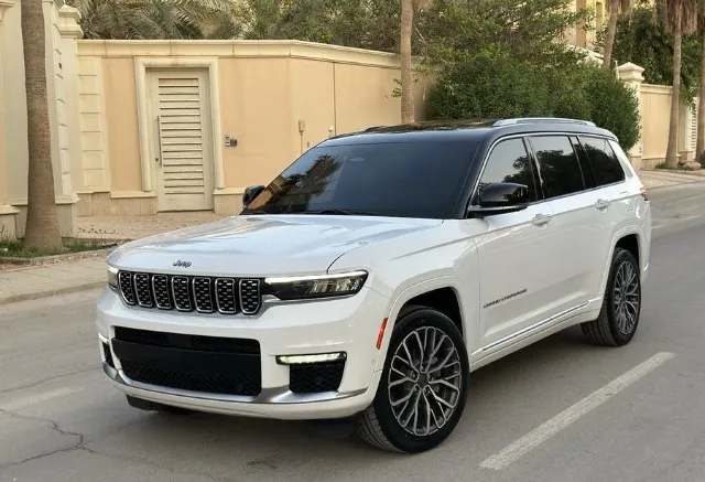 جيب · شيروكي 2021 للبيع في الرياض — ممشى 37,000 كم