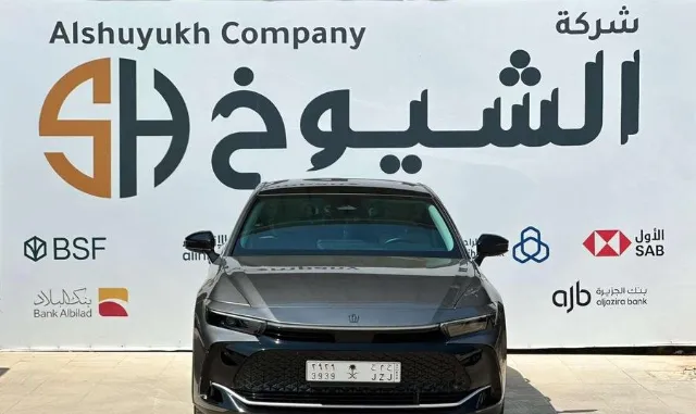 تويوتا · كراون 2026 للبيع في الرياض — ممشى 52,000 كم