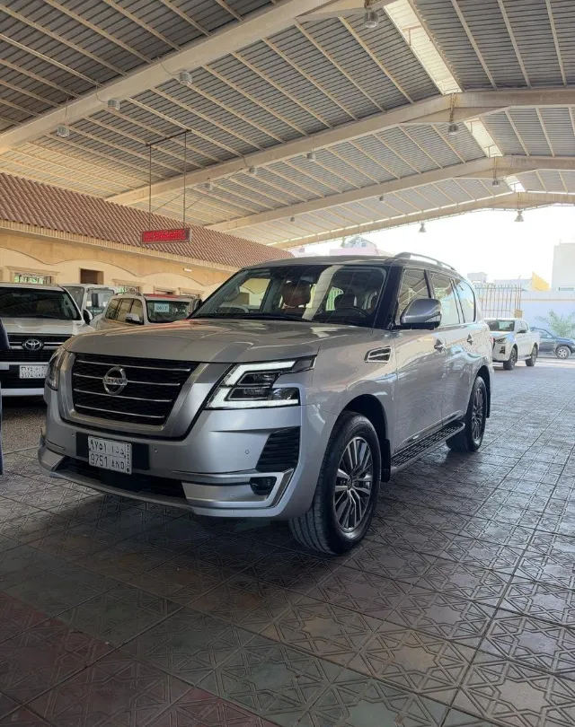 نيسان باترول 2021 للبيع في الرياض — ممشى 300,000 كم