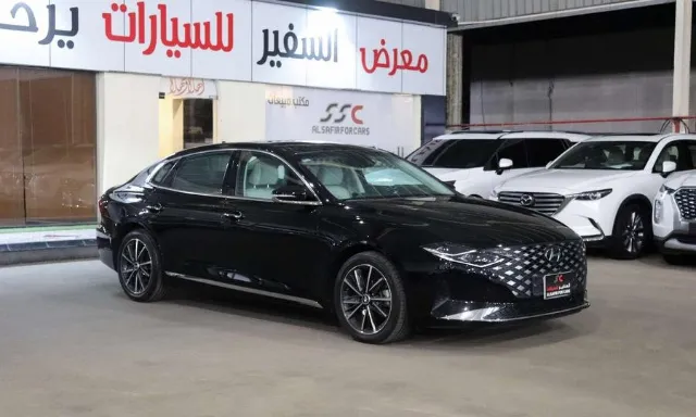هيونداي · ازيرا 2023 للبيع في جدة — ممشى 93,000 كم