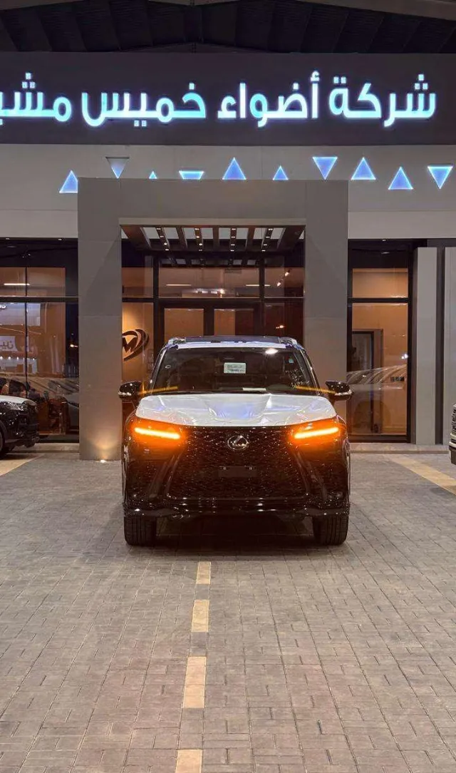 لكزس · ال اكس 600 2026 للبيع في الرياض — ممشى 1 كم