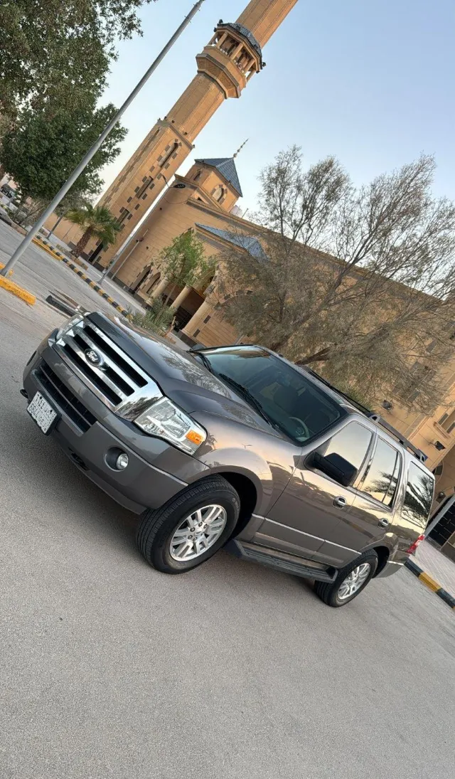 فورد · اكسبديشن 2014 للتنازل في الرياض