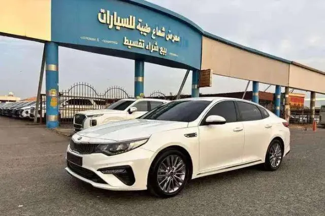 كيا · أوبتيما 2020 للبيع في الدمام — ممشى 142,000 كم