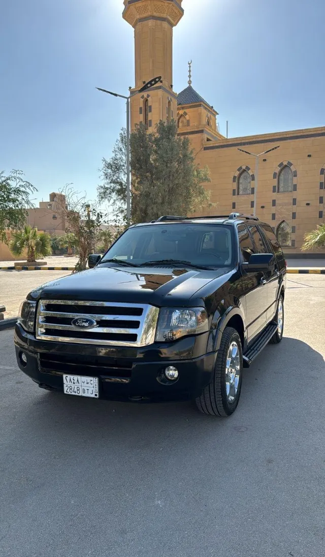 فورد · اكسبديشن 2014 للتنازل في الرياض — ممشى 138,000 كم